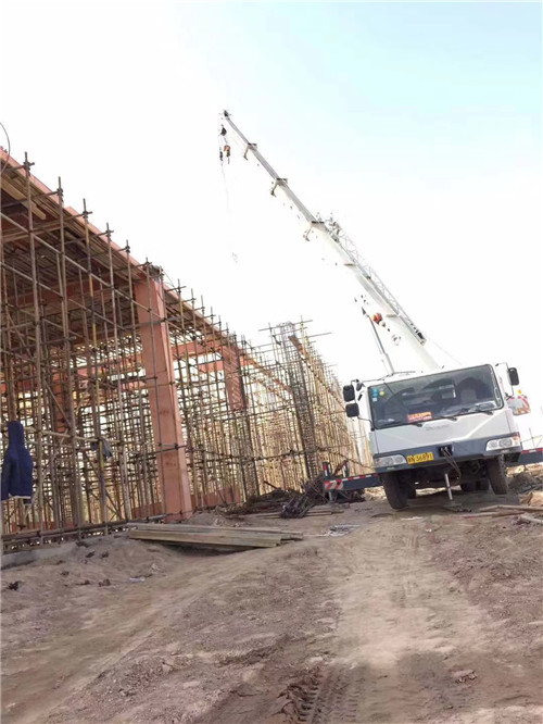 海阳市吊车作业的安全注意事项有哪些？